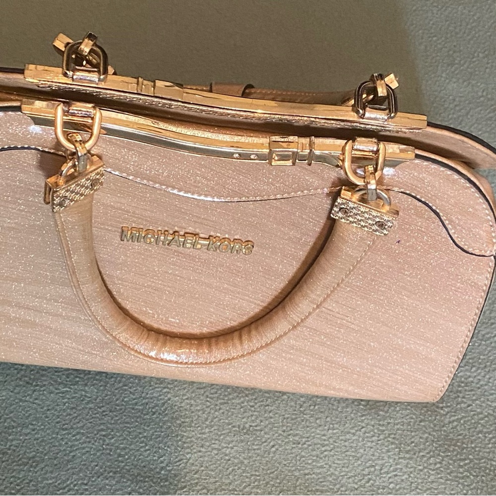 Michael Kors Metallic Gold purse with Dual Top Handles - Picture 2 of 9